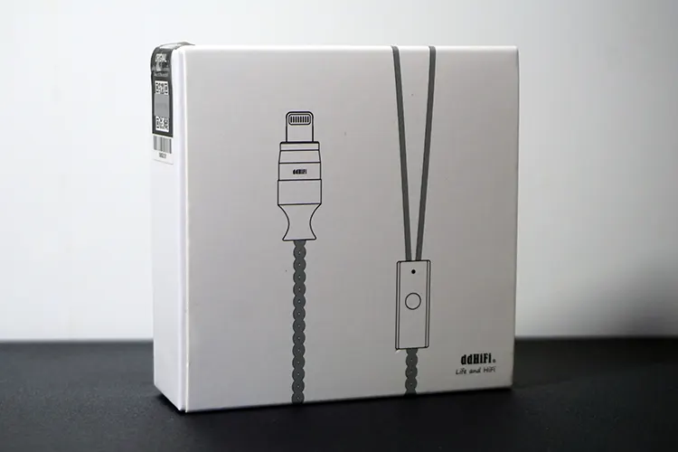 ddHiFi M120B retail box